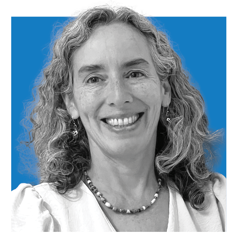 Black and white head-and-shoulders photographic portrait of Francisca García-Cobián Richter.