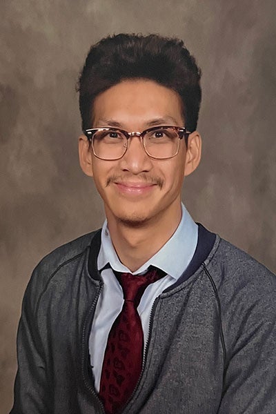 Kam Winston headshot