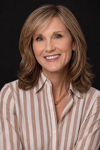 Cindy Naegele headshot