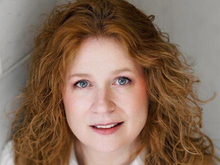 Susan Reichert headshot
