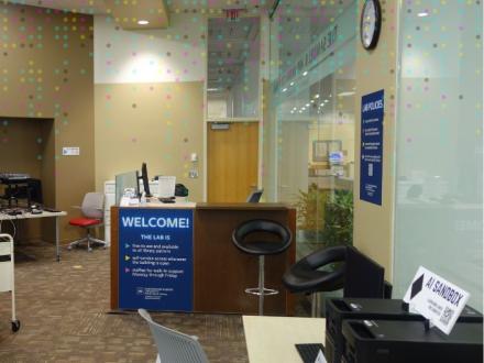welcome desk at freedman center