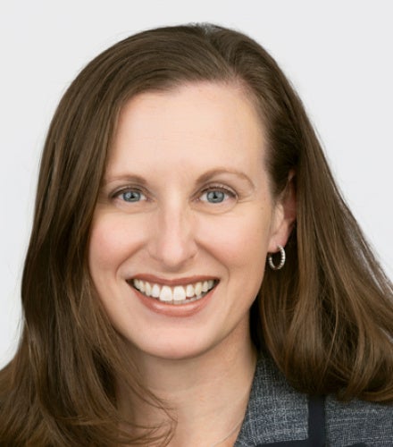 Headshot of Amanda Pinney
