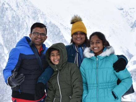 nivedita-srinivasan-family-feat