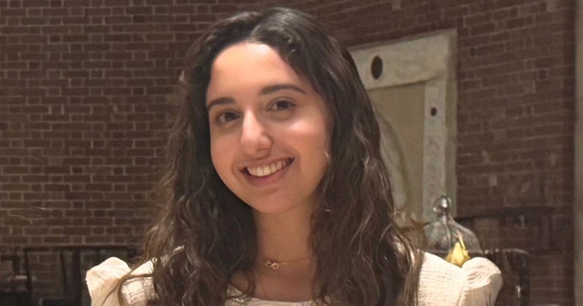 Meet an undergraduate providing free English tutoring to those affected by conflict and displacement