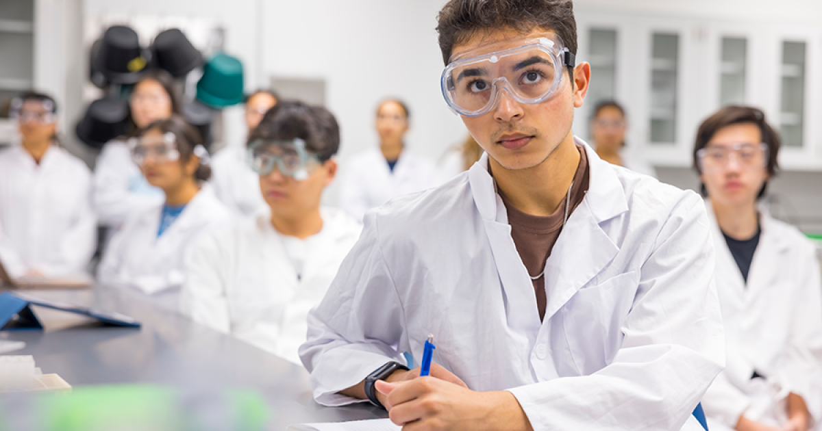 Επιστήμη χωρίς σενάριο | CWRU Newsroom | Case Western Reserve University