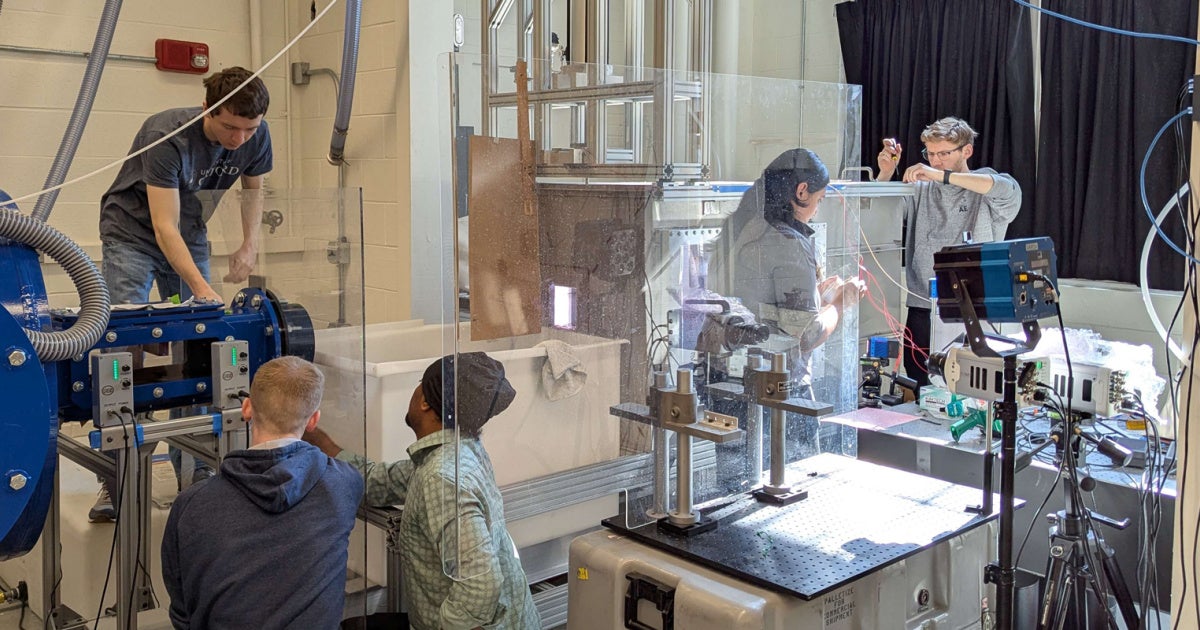 CWRU researchers’ unprecedented discovery of what happens when objects enter water at extremely fast speeds
