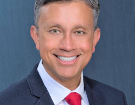 Headshot of Andres Pinto, DMD