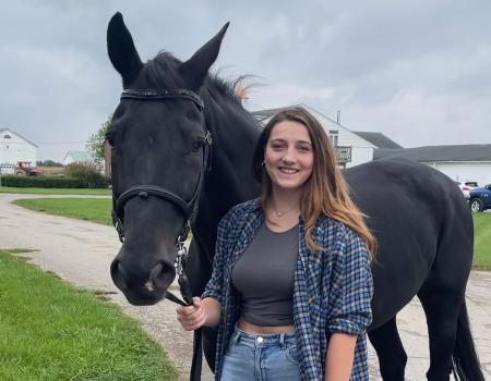 Photo of Maggie Kaniecki with her horse