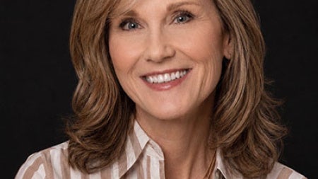 Cindy Naegele headshot