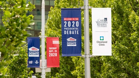 debate-signage-feat