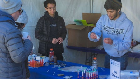 eclipse-volunteer-feat