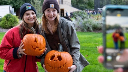 students-pumpkins-feat