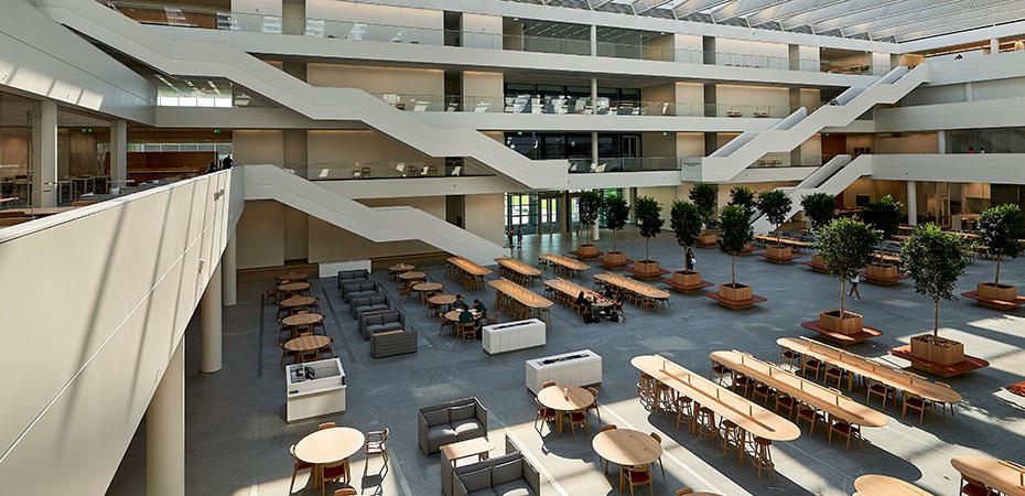 Photo of the Health Education Campus atrium at CWRU.