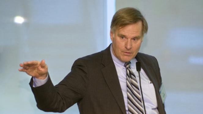 William A. "Bud" Baeslack speaking at Case Western Reserve University