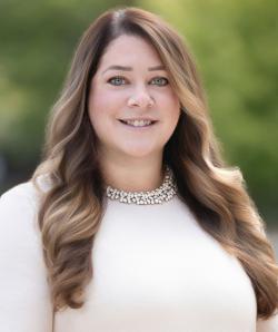 Lindsay Jacobs Headshot