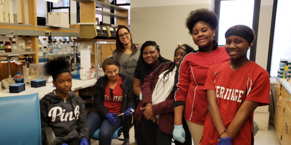 The Provost Scholars visit a lab