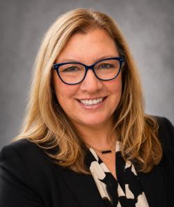 Headshot of Laura McNally