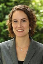 Elizabeth Kneebone Headshot