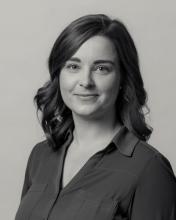 Aly Andrews headshot