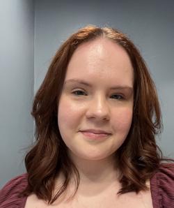 Elizabeth Schultheis headshot