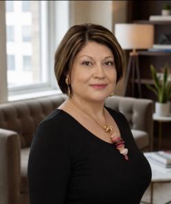 Cristina Nedelcu headshot