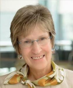 Headshot of Sarah Andrews