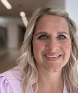 Headshot of Lauren Steidl