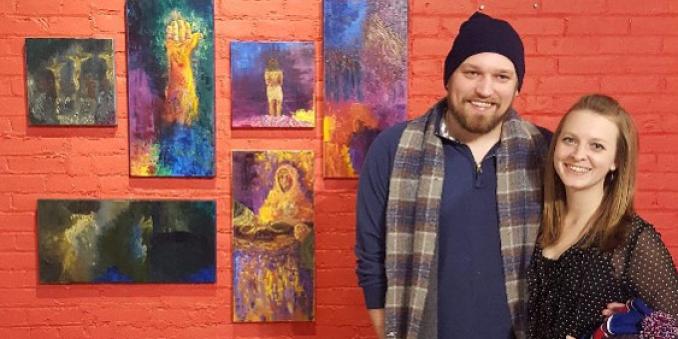 Joanna Klingenstein with her husband, Chase, at an art show featuring her work at Cleveland’s Hedge Gallery in 2016