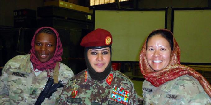 Janette Kautzman in her Army uniform with two other women in uniform