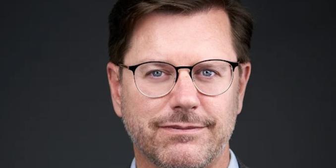 Pat Clifford headshot