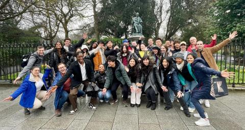 A group of CWRU students on a faculty-led program in Dublin, Ireland