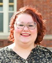 Headshot of Lauren Nehoda