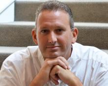 Jeffrey Ullom headshot