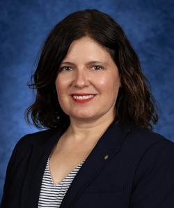 Stephanie Corbett headshot