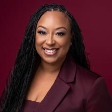 Crystal Davis Headshot