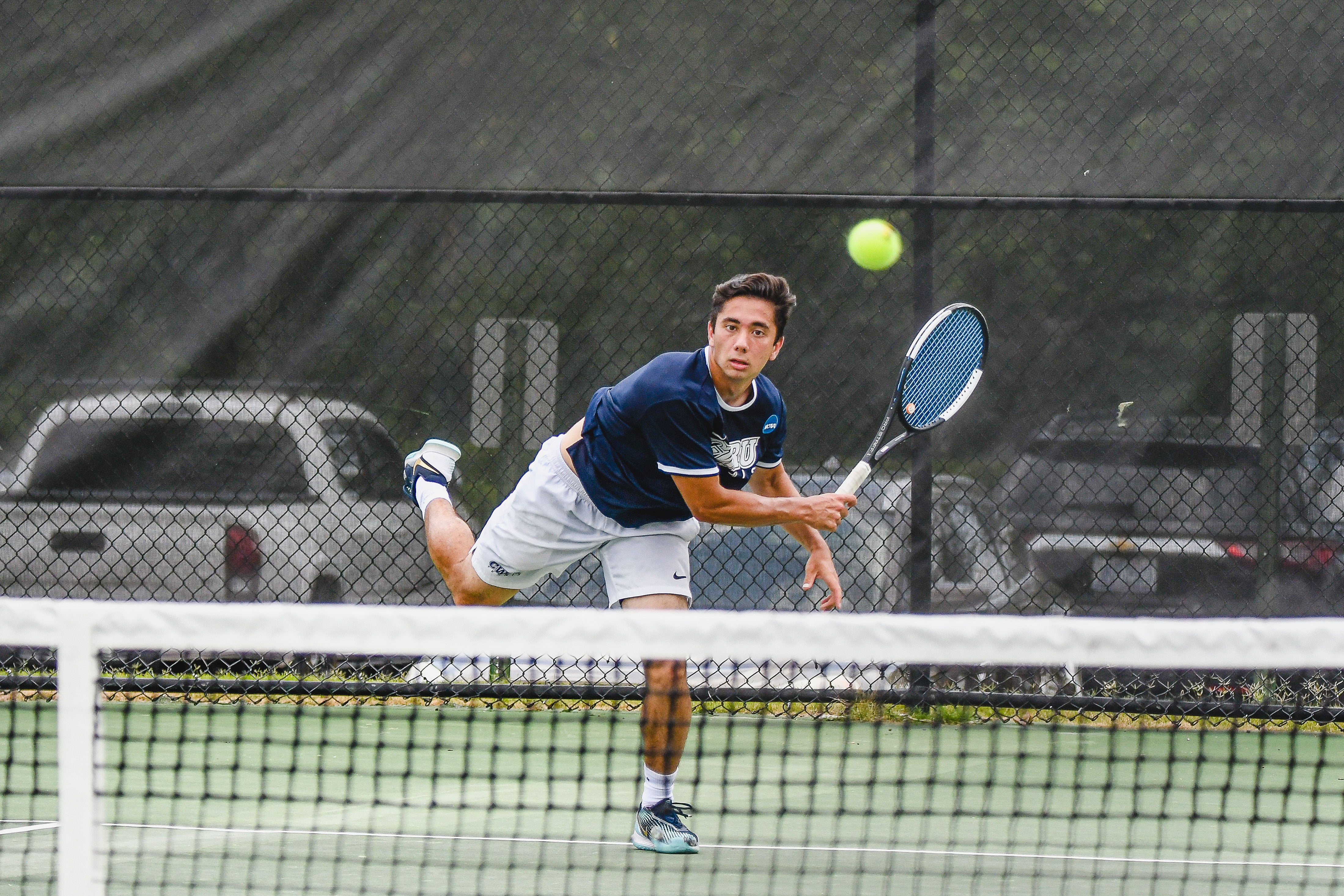 Jonathan Powell playing tennis