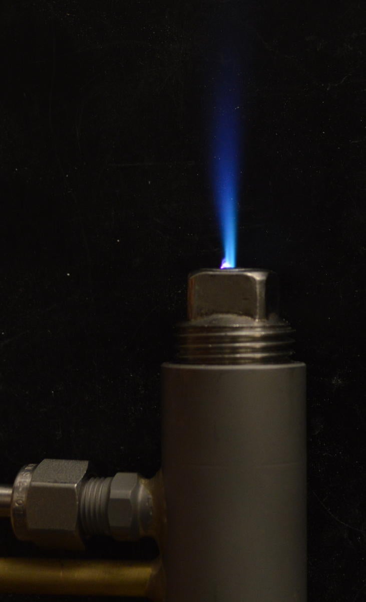 Image of fuel nozzle open flame 