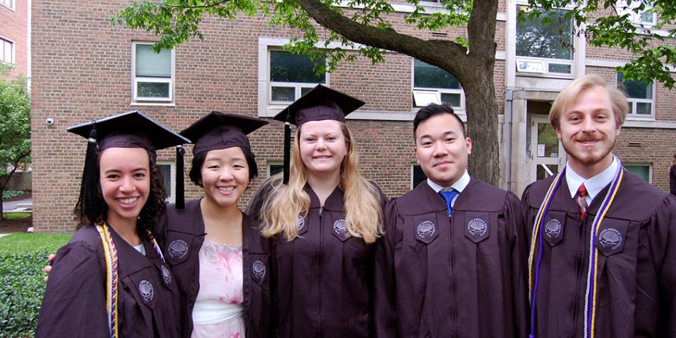 Case Western Reserve University Commencement 2017 group of graduating seniors posing for picture on quad