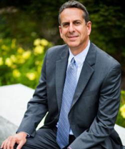 headshot of Case Western Reserve University assistant VP for media relations Bill Lubinger