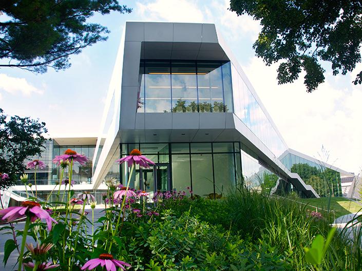 Exterior of Tink