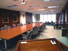 School of Medicine empty room for TEC display, alternate view