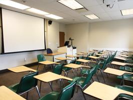 Sears empty room for TEC display, alternate view
