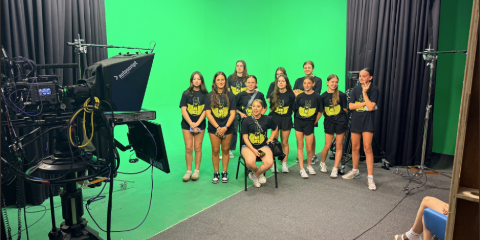 A group of middle schoolers visiting MediaVision
