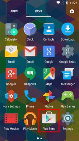 Android Home Screen with Play Store button highlighted