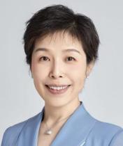portrait of Wendy Deng