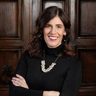 portrait of Kelly Lamirand